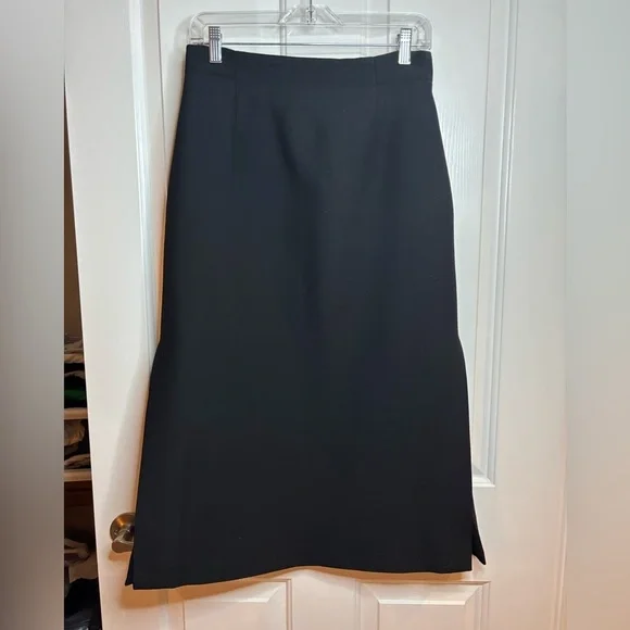 EUC Dior Classic Black A-Line Skirt with front vents size wool & silk 8 - Picture 1 of 9